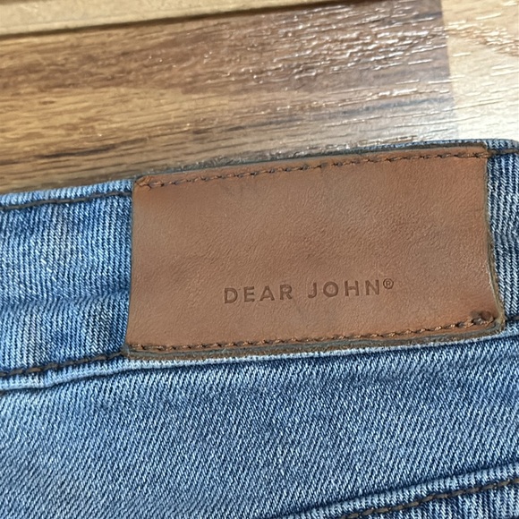 Blue Straight Leg Jeans with Classic Wash and Zipper Fly - Picture 6 of 6